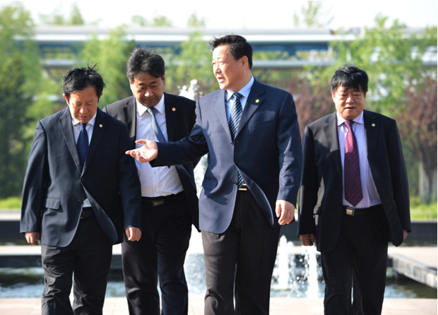 尊龙官方网站合伙人